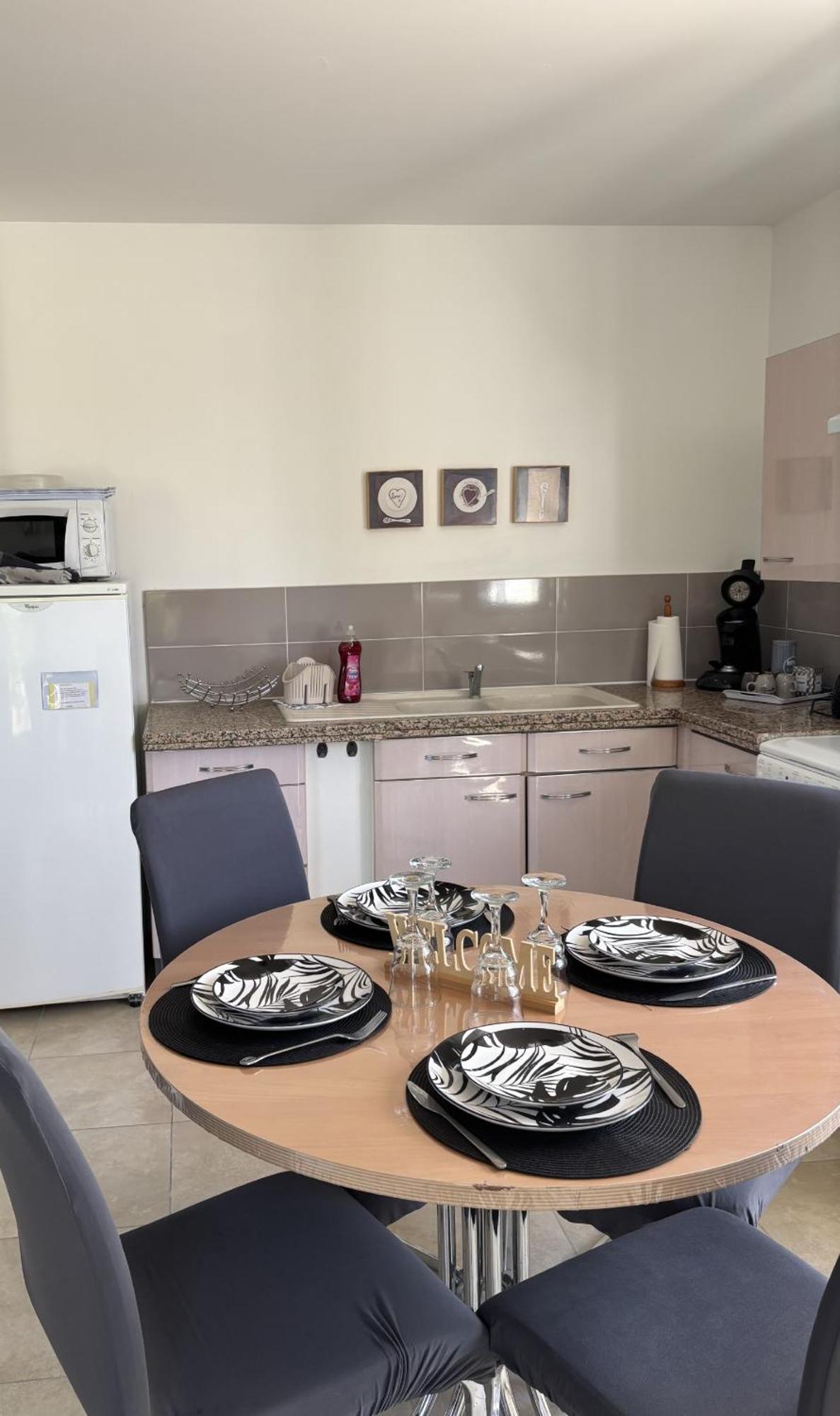 Appartement Romana Puissalicon 34 Buitenkant foto
