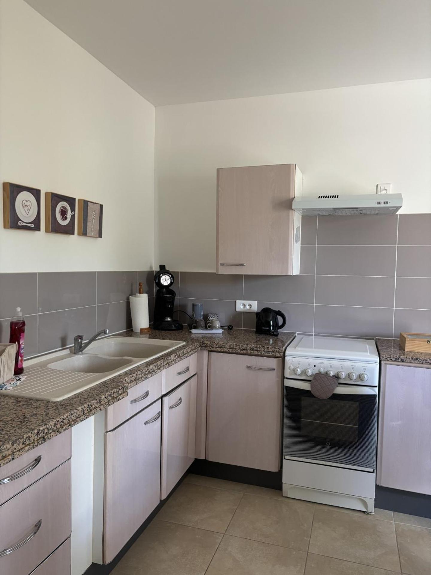 Appartement Romana Puissalicon 34 Buitenkant foto